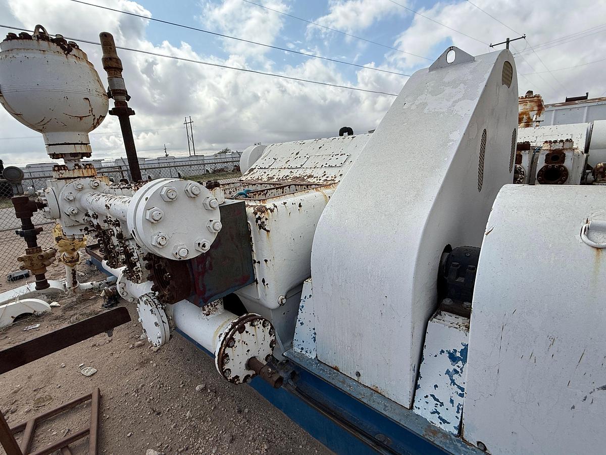 Used 2011 GARDNER DENVER PZ11 TRIPLEX DRILLING MUD PUMP P/B CATERPILLAR 3512, SKIDDED