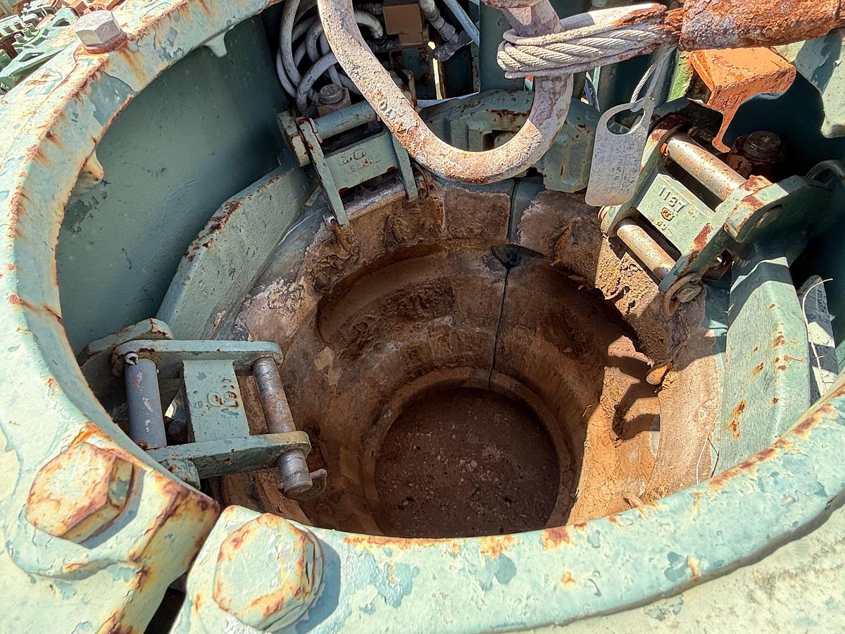 Used LOT W/ (2) VARCO 350-TON & (1) 500-TON SLIP TYPE SPIDER CASING ELEVATORS