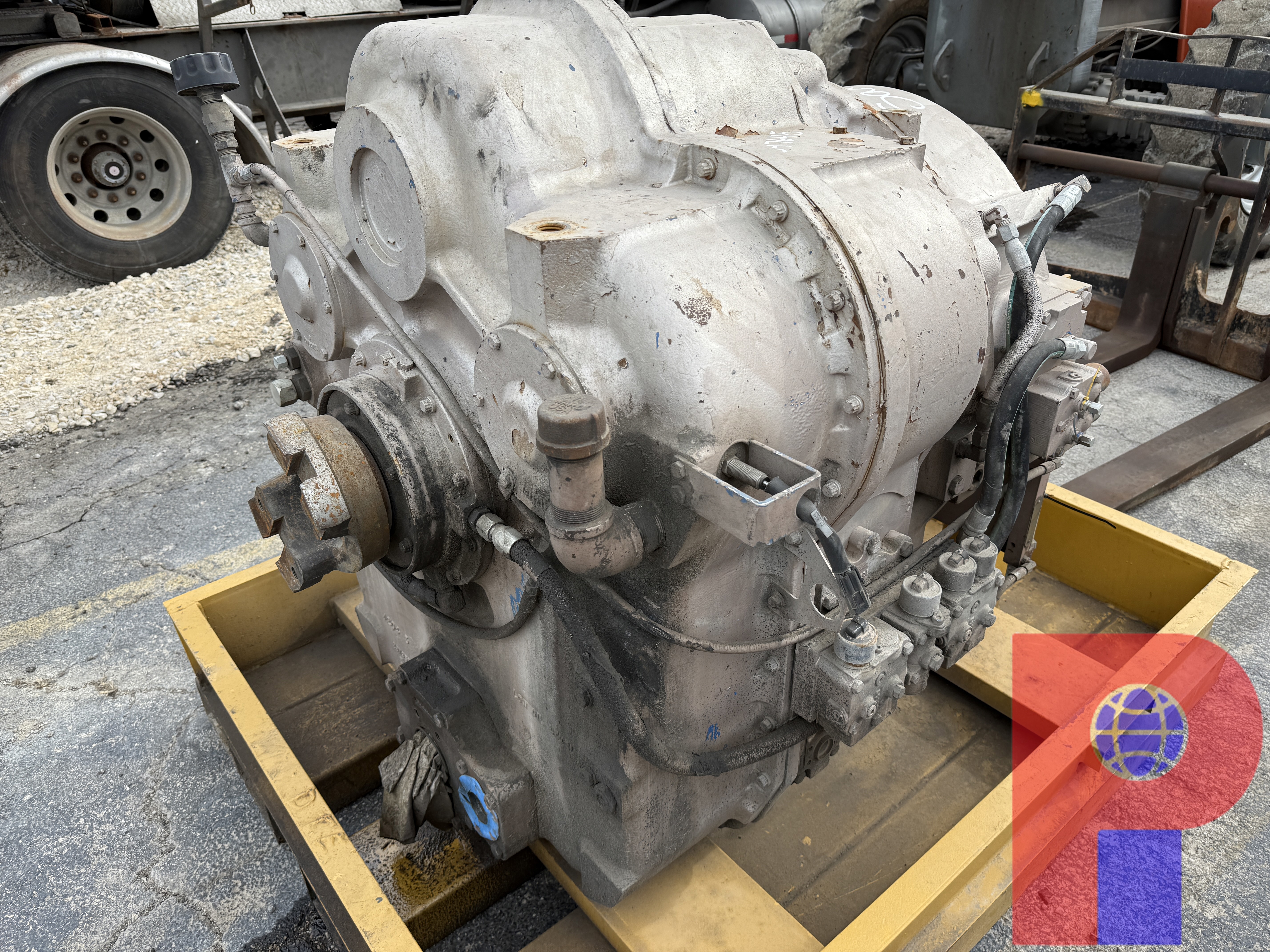 Used TWIN DISC TA90-8501 TORQUE CONVERTER