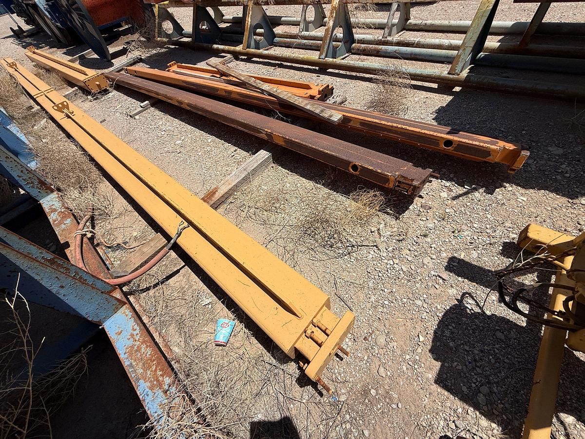 Used TESCO TOP DRIVE W/ NATIONAL P-400 SWIVEL, RAIL SYS, ELEVATOR LINKS, (UNASSEMBLED)