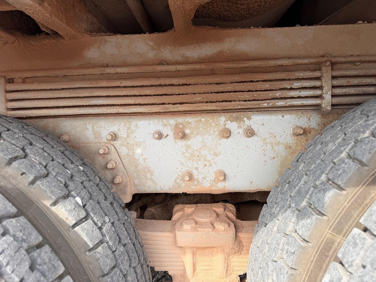Used WATSON HOPPER SWAB RIG MTD. ON 2007 INTERNATIONAL TRUCK
