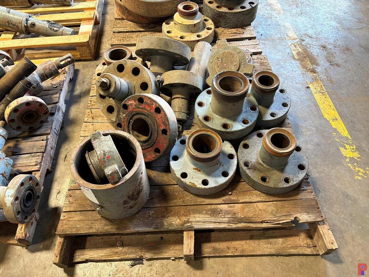 Used PALLET OF (7) ASSORTED 3” & 4” WECO FLANGES & VALVE STEM PARTS