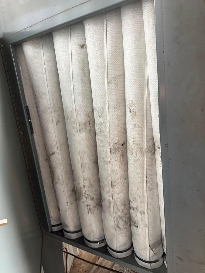 Used TRINCO 42X30SL/DP850 DRY BLAST CABINET SYSTEM