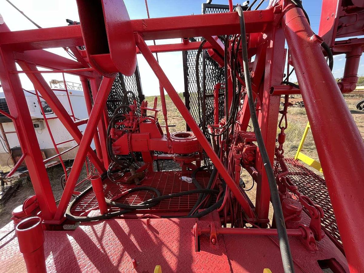 Used COOPER LTO 350 DD WELL SERVICE RIG