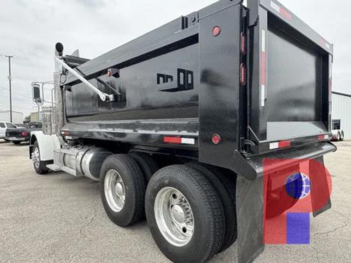 Used 2014 PETERBILT 388 T/A DUMP TRUCK