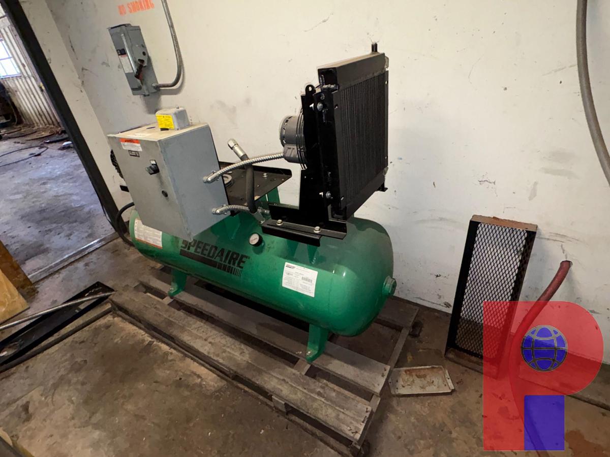 Used SPEEDAIRE 40HU51 7.5HP ELECTRIC AIR COMPRESSOR