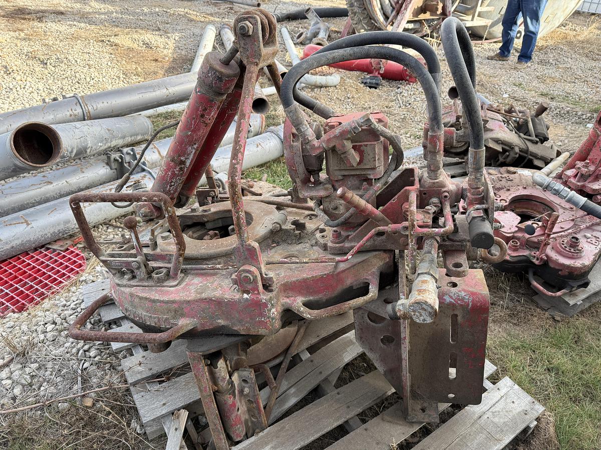 Used OIL COUNTRY 55000 HYD. TUBING TONG DRESSED W/ BACK UP