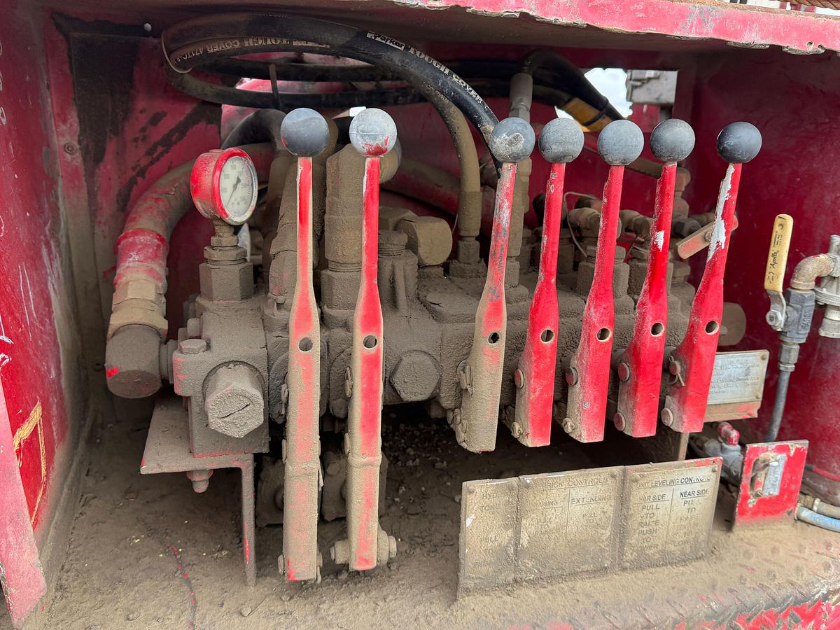 Used 1979 FRANKS EXPLORER III 1287/160 DTD-HT 96’-215K 4-AXLE WELL SERVICE WORKOVER RIG