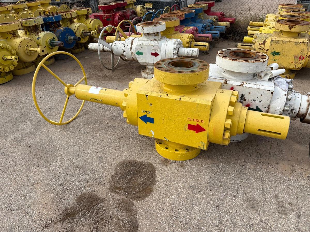 Used (3x$) (3) 7-1/16” 10k frac valves