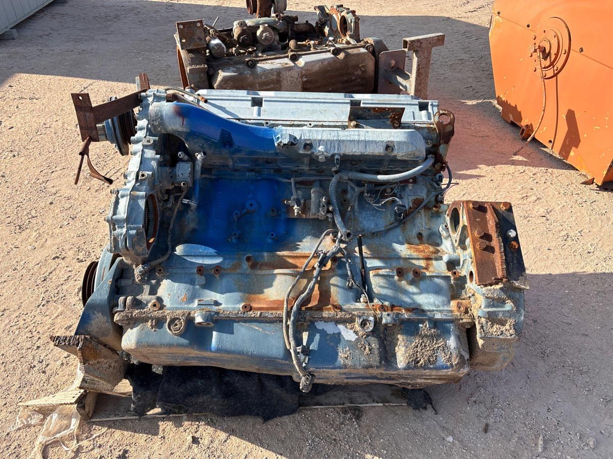 Used (2) Detroit diesel Series 60 engines
