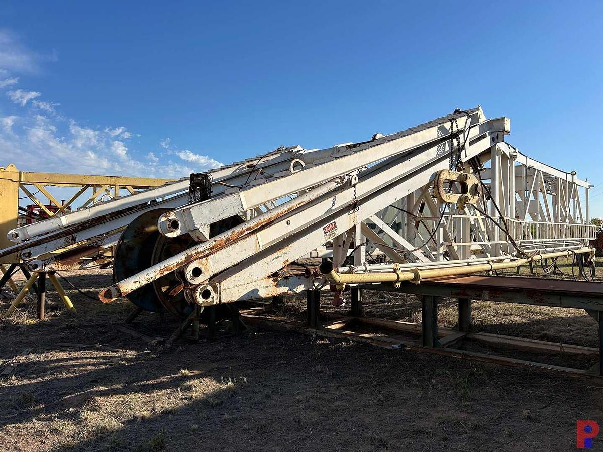 Used COVCO 136’-650,000 LBS DRILLING MAST