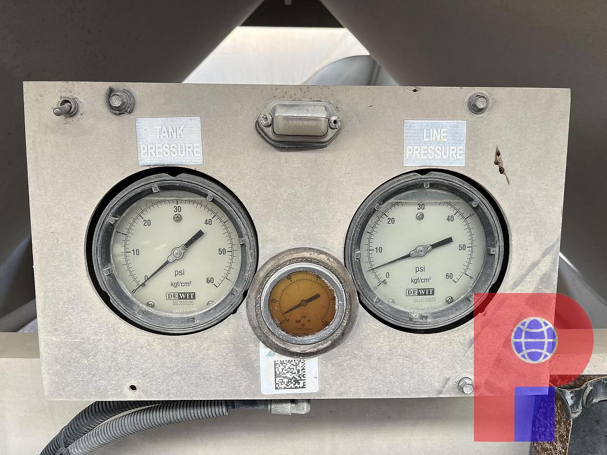 Used 2015 TYTAL PNEUMATIC TRAILER