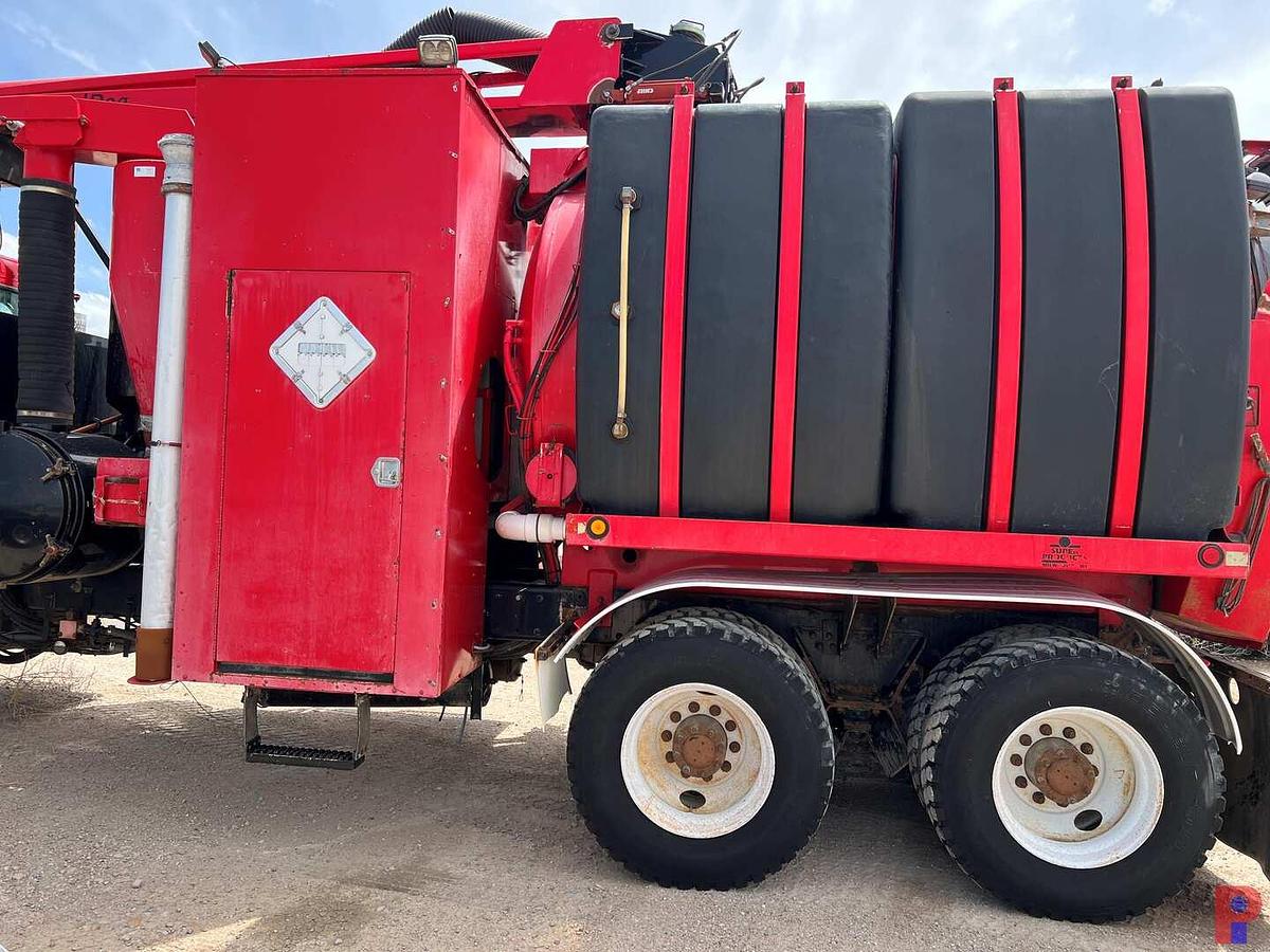 Used 2004 PETERBILT 357 T/A HYDRO-VAC TRUCK