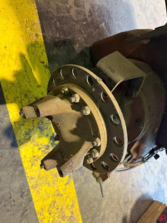 Used UNUSED FABCO MODEL PTO-18 GEAR BOX TRANSFER CASE