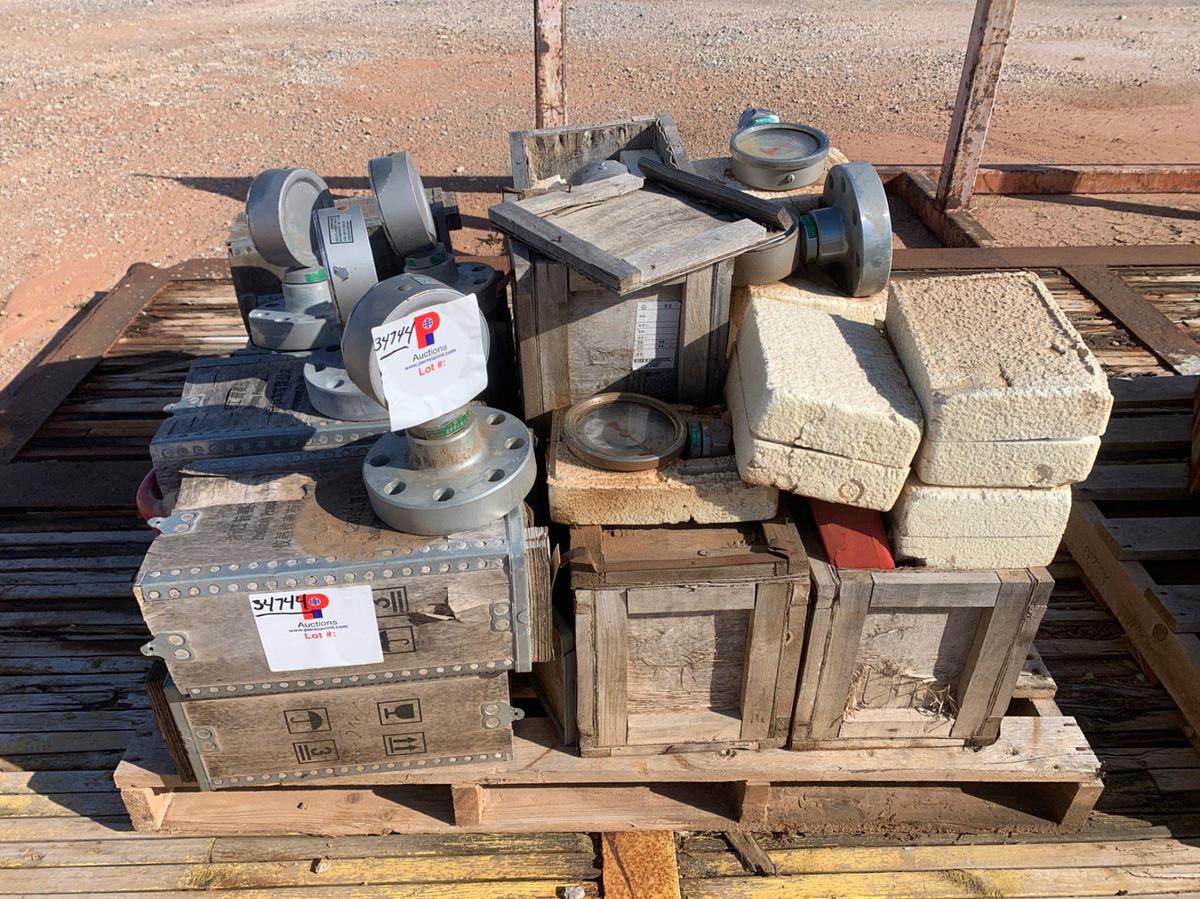 Used (35) SHOCK-RESISTANT PRESSURE GAUGES 80 Psi to 116 Psi