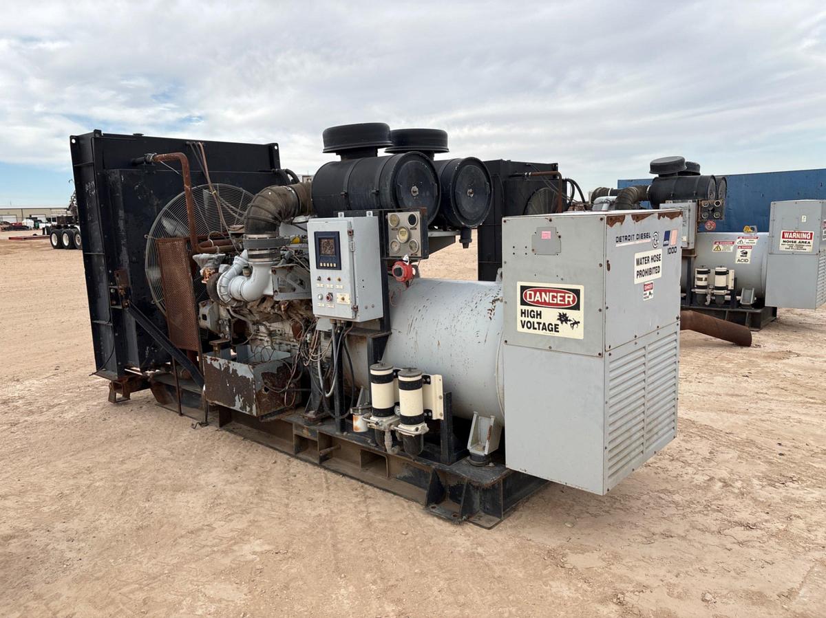 Used Detroit Diesel 100DSEB 890KW 3-phase generator