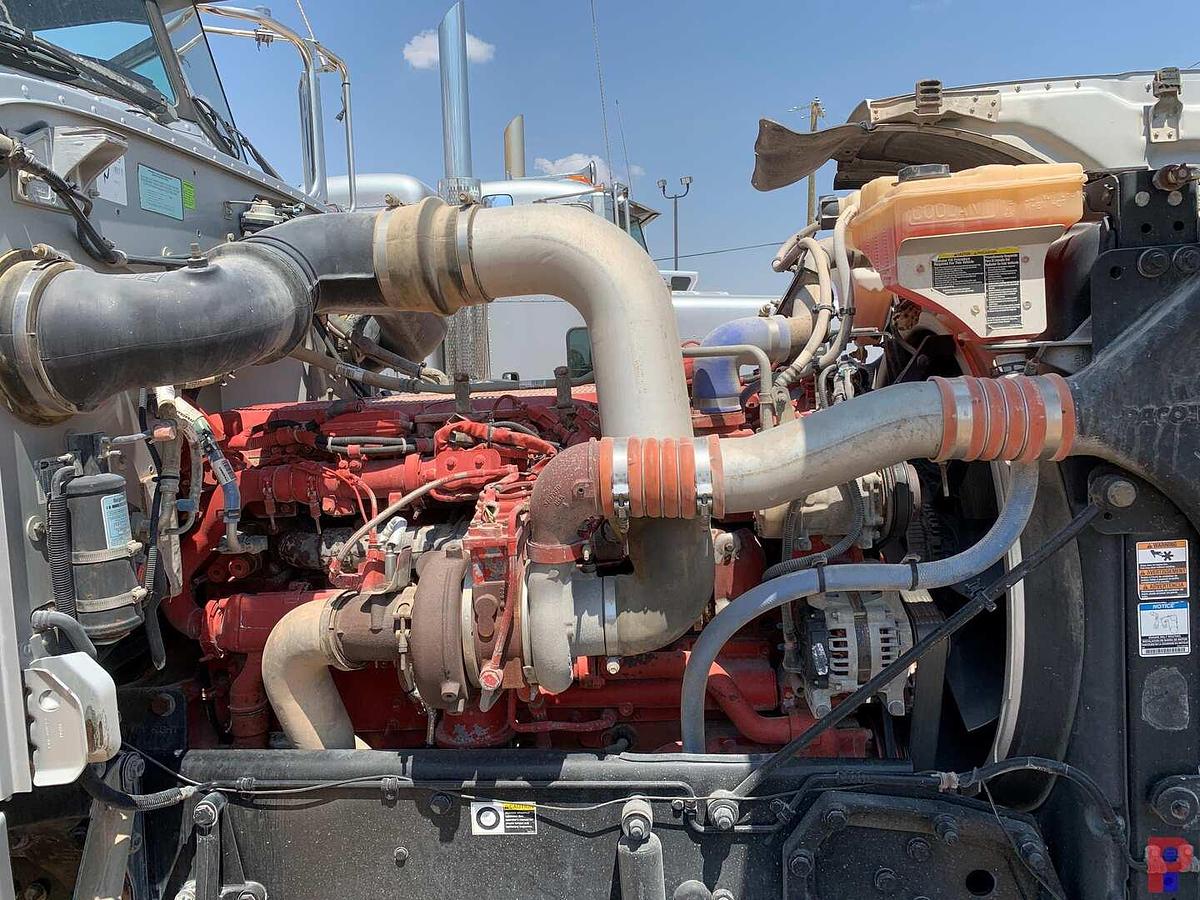 Used 2013 PETERBILT 388 TRI AXLE SLEEPER HAUL TRUCK