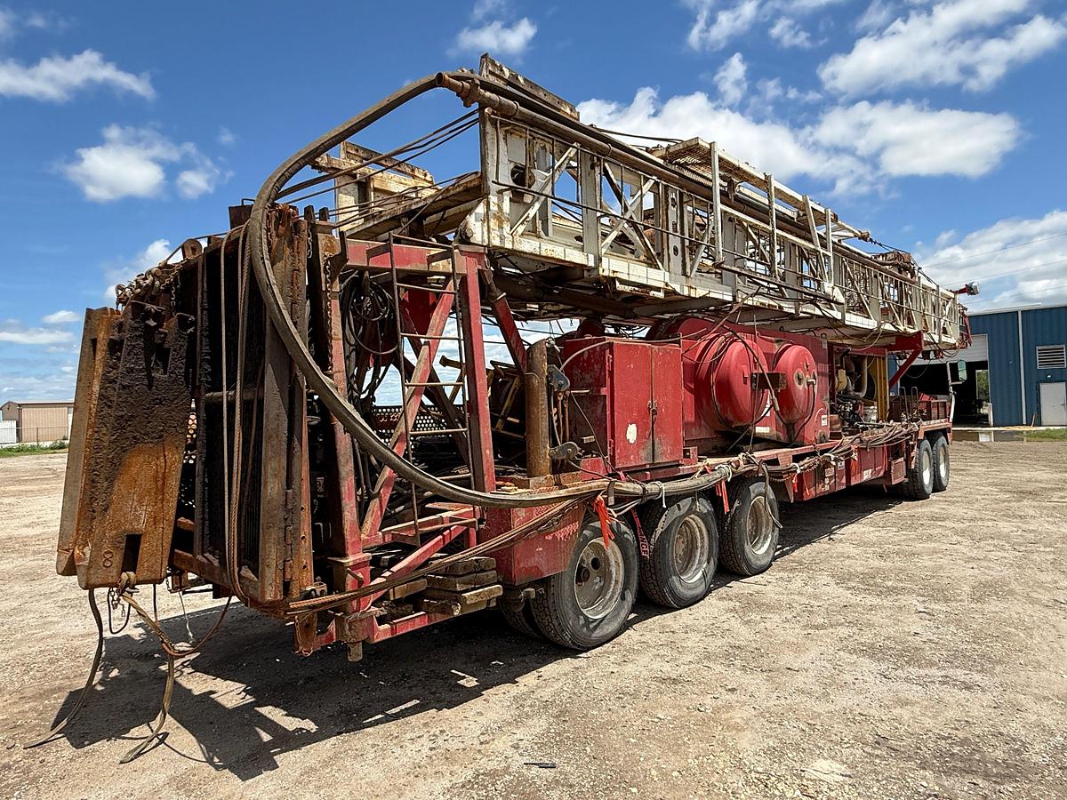 Used 2008 LOADCRAFT 550 DD 96’-225K 5-AXLE WELL SERVICE WORKOVER RIG