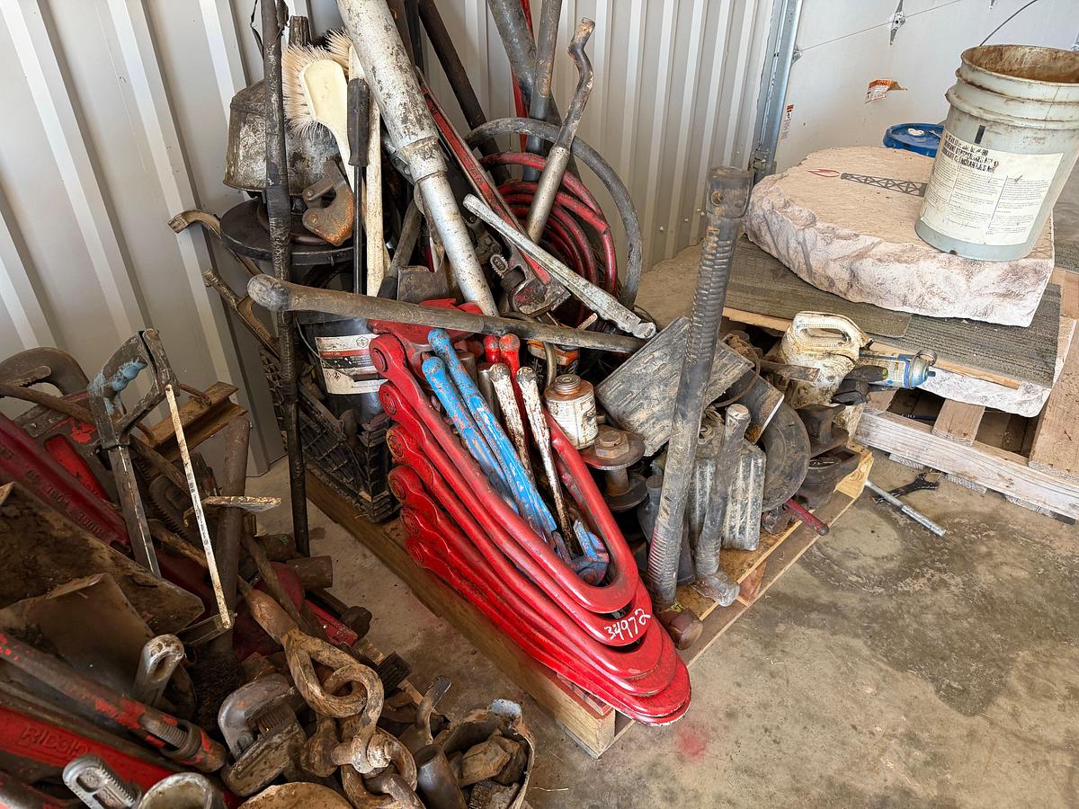 Used Well Service Rig Working Tool Package to Include: