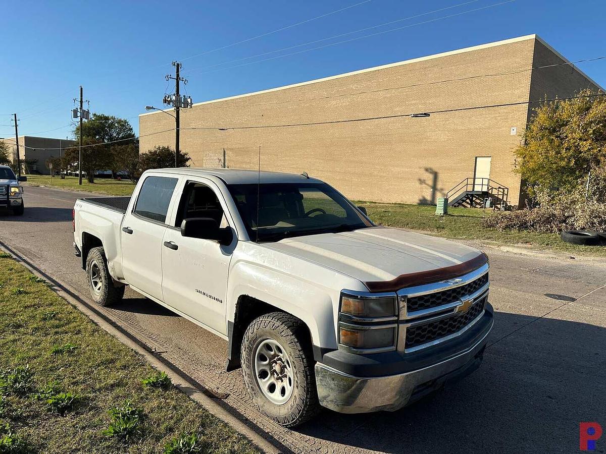 Used 2014 CHEVROLET SILVERADO 1500 CREW CAB 4X4 PICKUP TRUCK