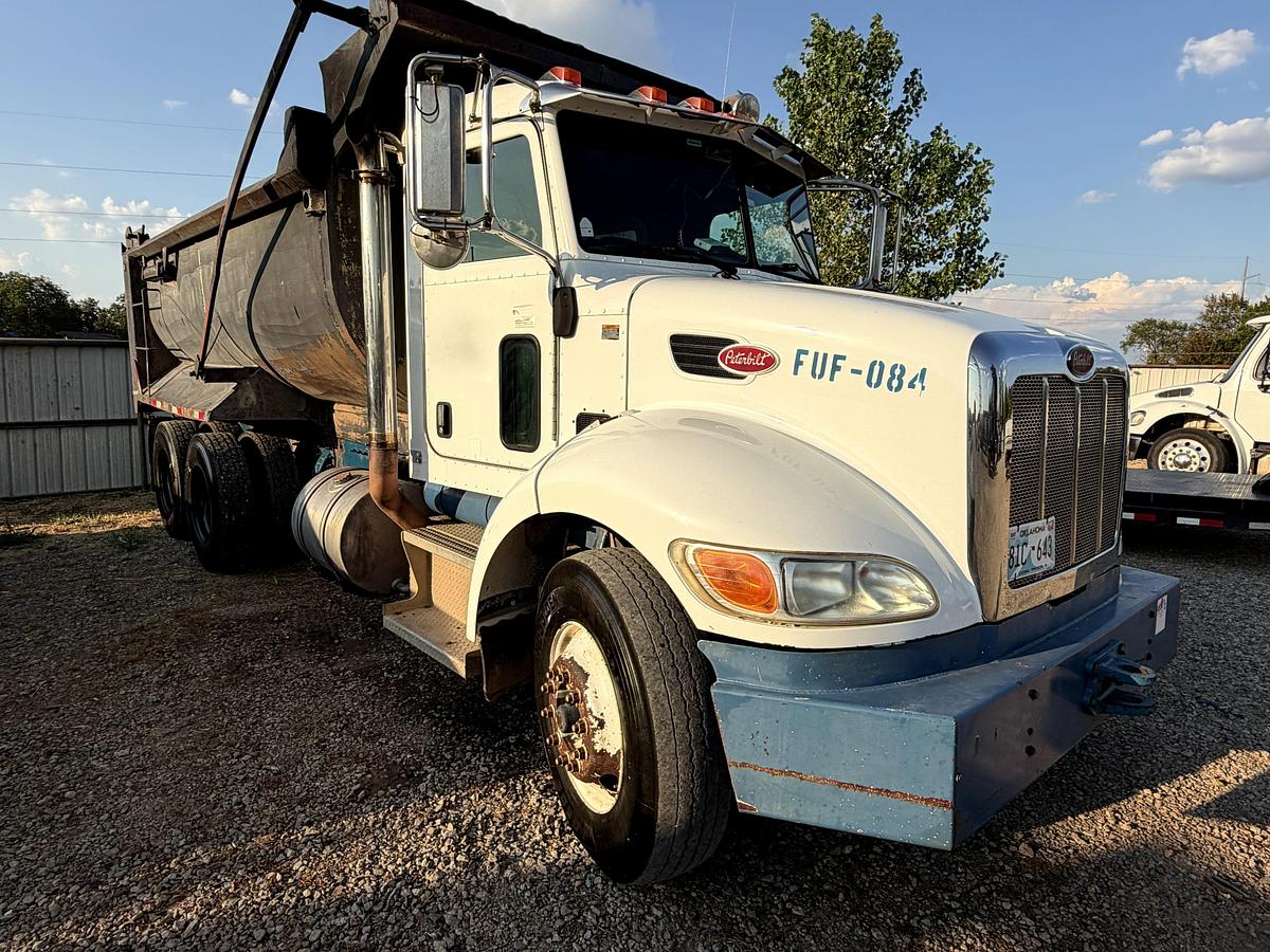Used 2009 PETERBILT 340 T/A 15-16 CUYD DUMP TRUCK