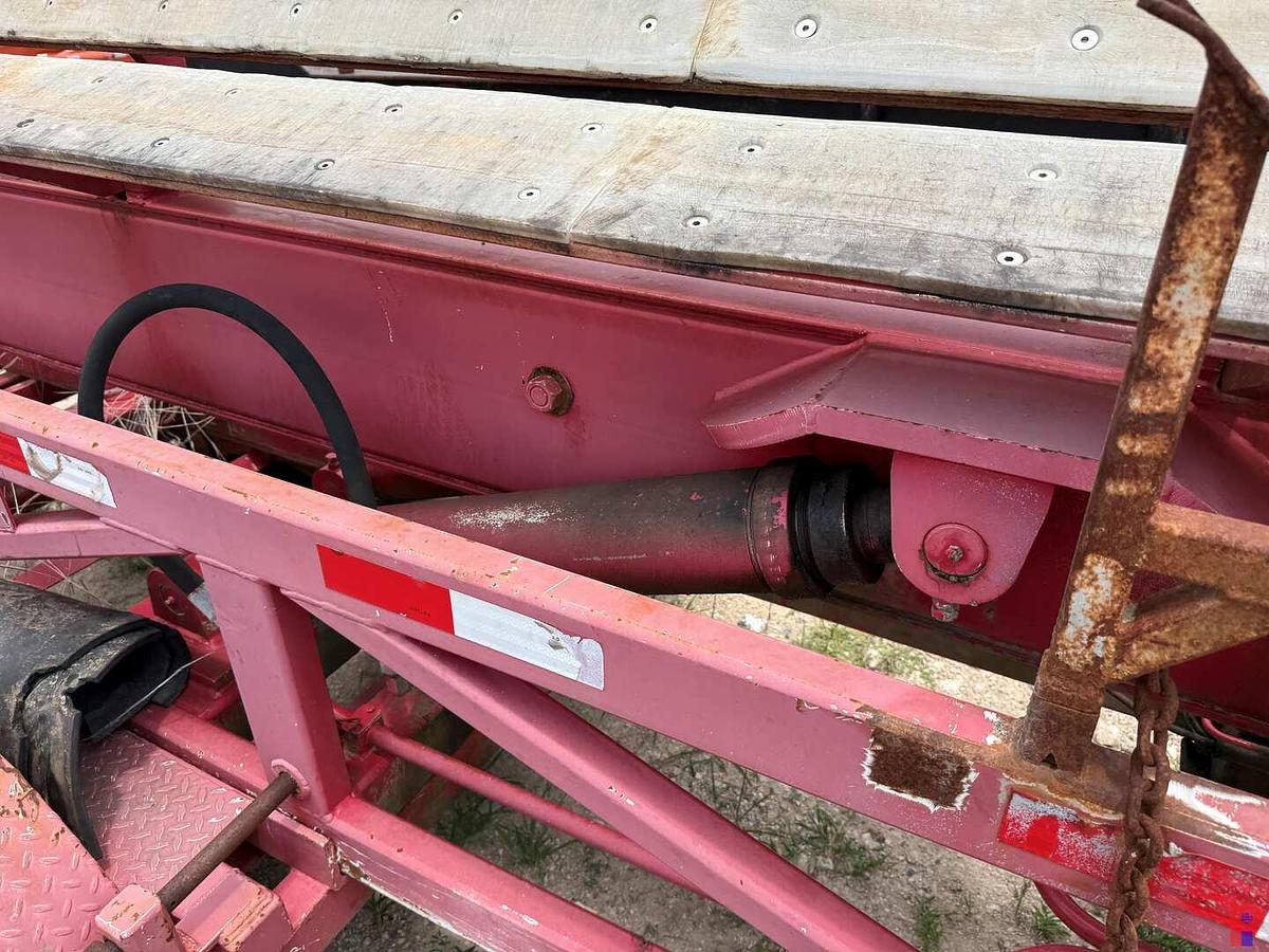 Used 2014 PIPEHANDLER 53’ T/A DIESEL POWERED HYDRAULIC PIPE HANDLER TRAILER