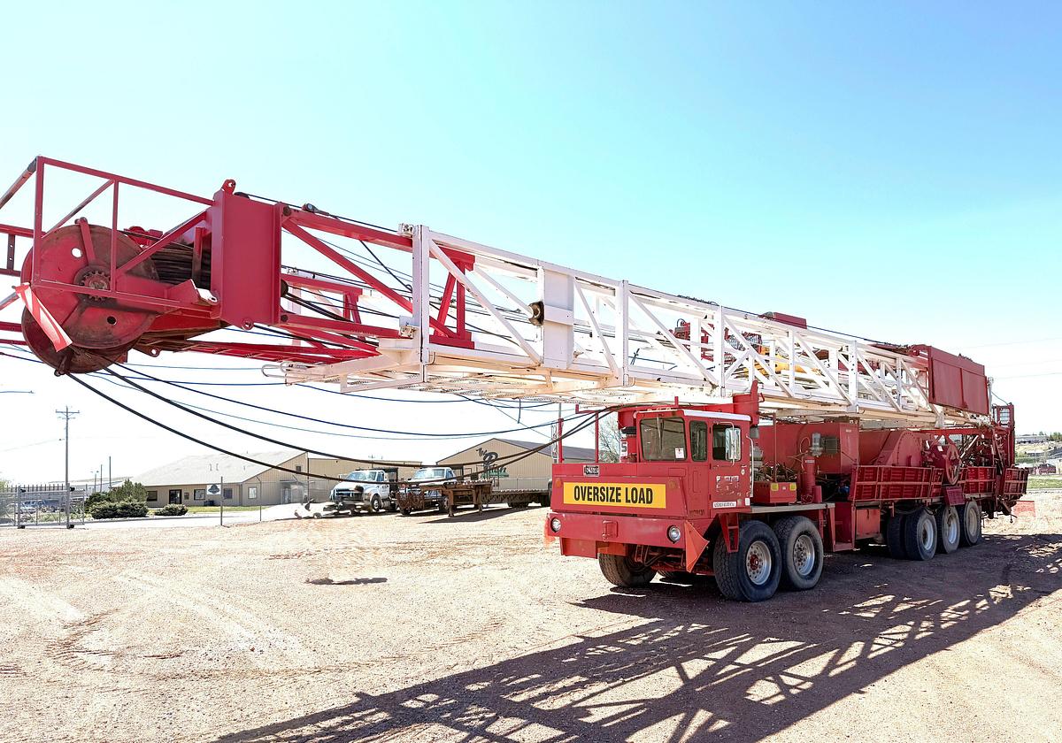 Used 1984 CRANE CARRIER W5384A DD 108’-267K 5-AXLE WELL SERVICE WORKOVER RIG