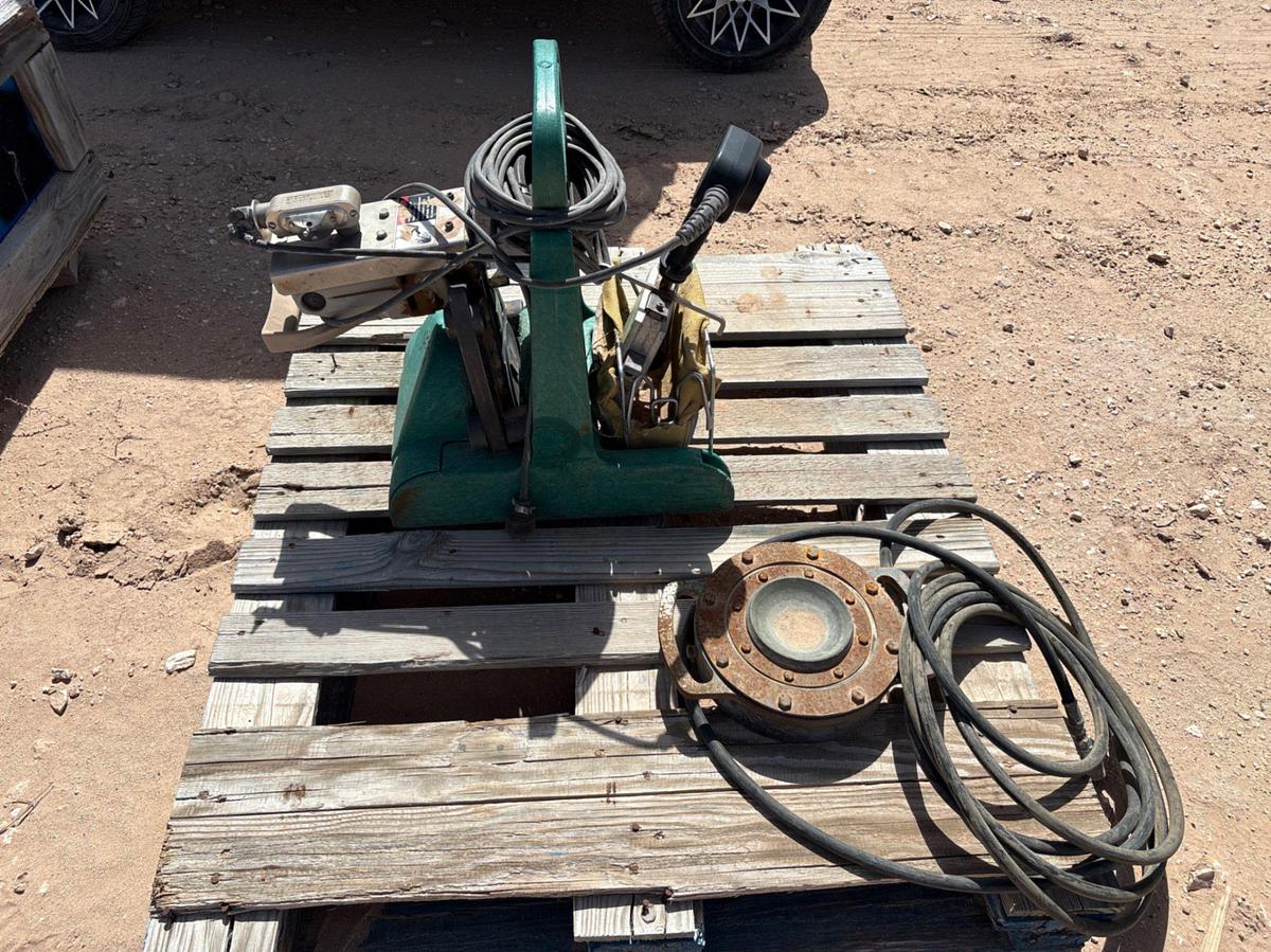 Used MCELROY MANUAL ELECTRIC POLY PIPE FUSION MACHINE & (1) WEIGHT INDICATOR PAD