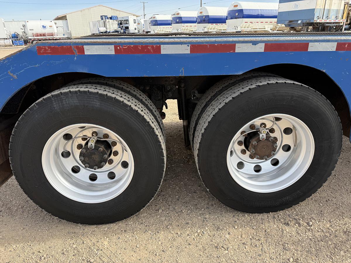 Used 2014 MACK PINNACLE CHU613 T/A 80K HYD. SLICK BACK WINCH TRUCK