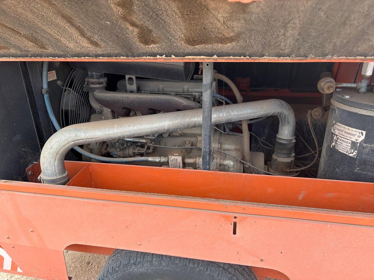 Used D2100jd5 S/A BUMPER PULL AIR COMPRESSOR