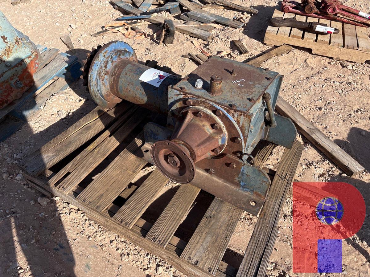 Used RIGHT ANGLE GEAR BOX