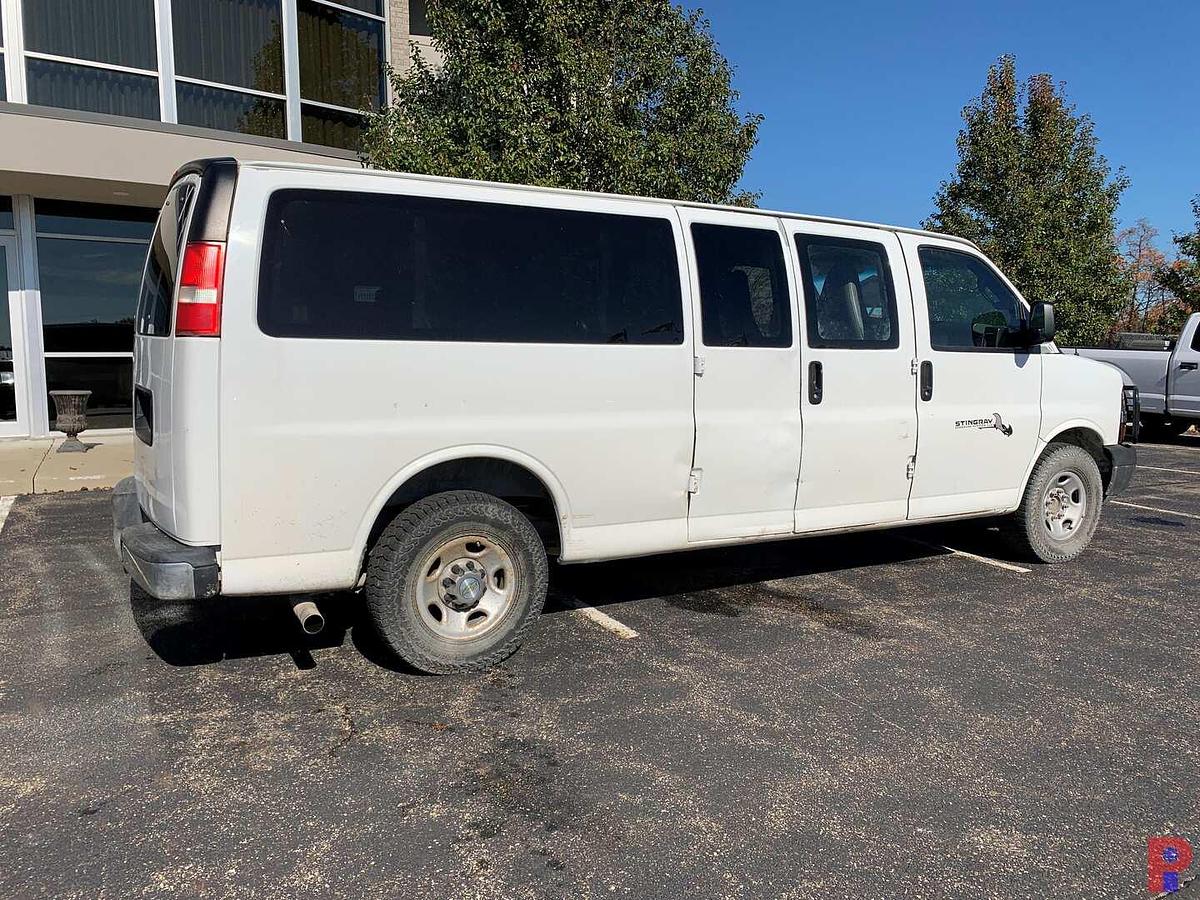 Used 2016 CHEVROLET EXPRESS 11-PERSON PASSENGER VAN