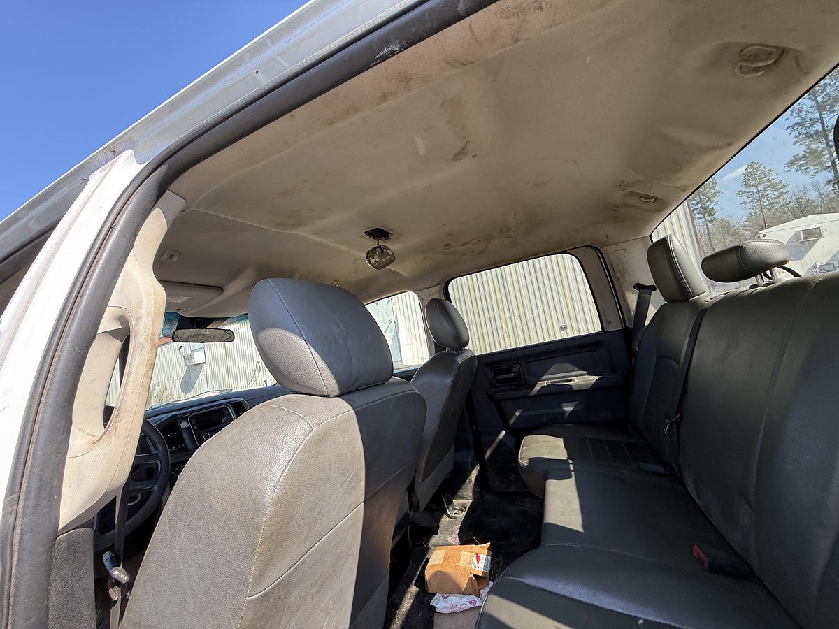 Used 2018 RAM 3500 HD CREW CAB 4WD SERVICE TRUCK