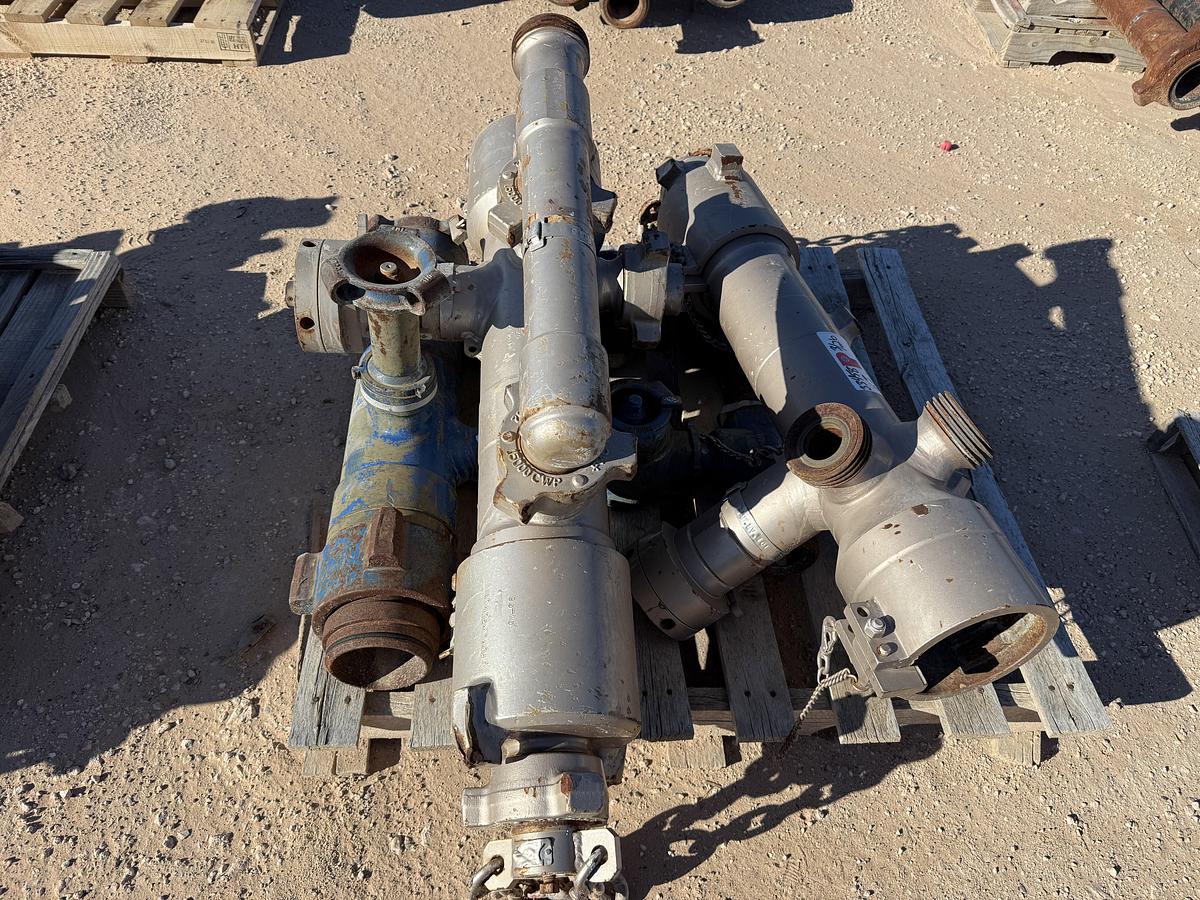 Used (3) MULTI-SIZE SINGLE PLUG CEMENT HEADS