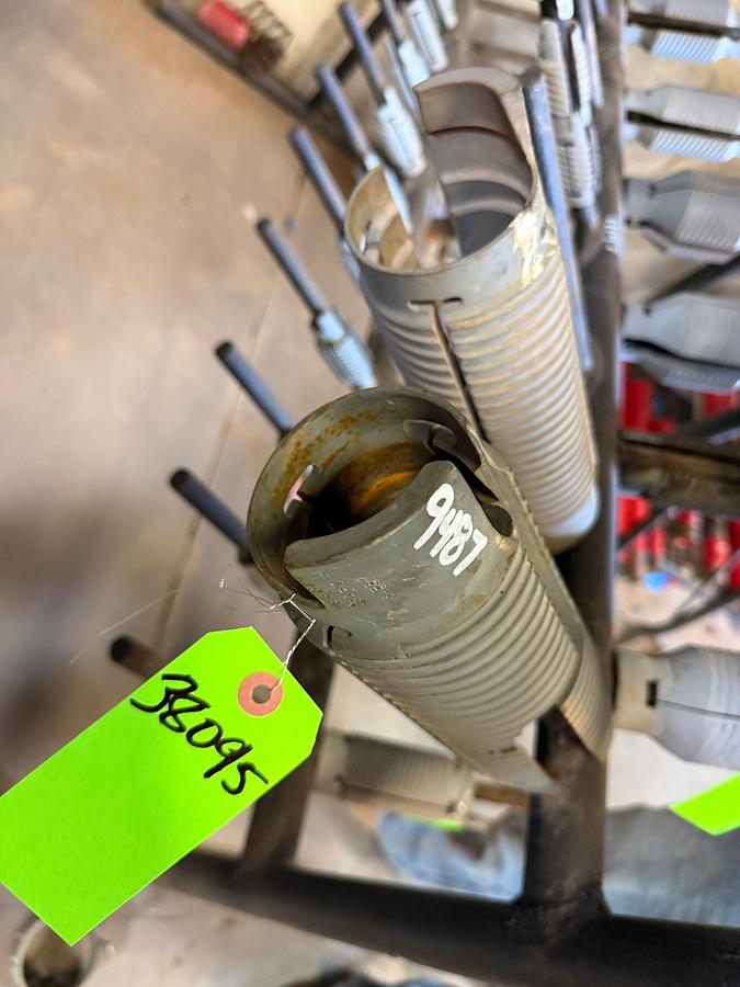 Used (2 x $) 9847 SPEAR GRAPPLES
