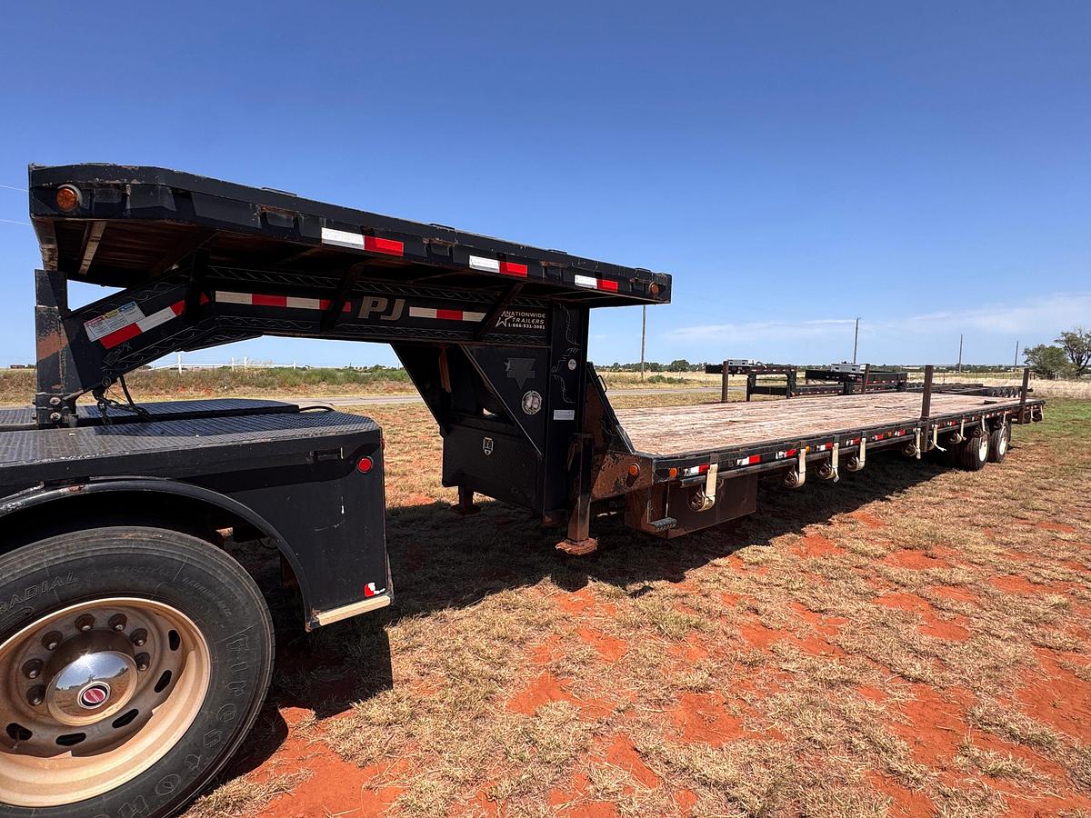 Used 2014 PJ 40' TANDEM DUAL WHEEL FLATBED TRAILER