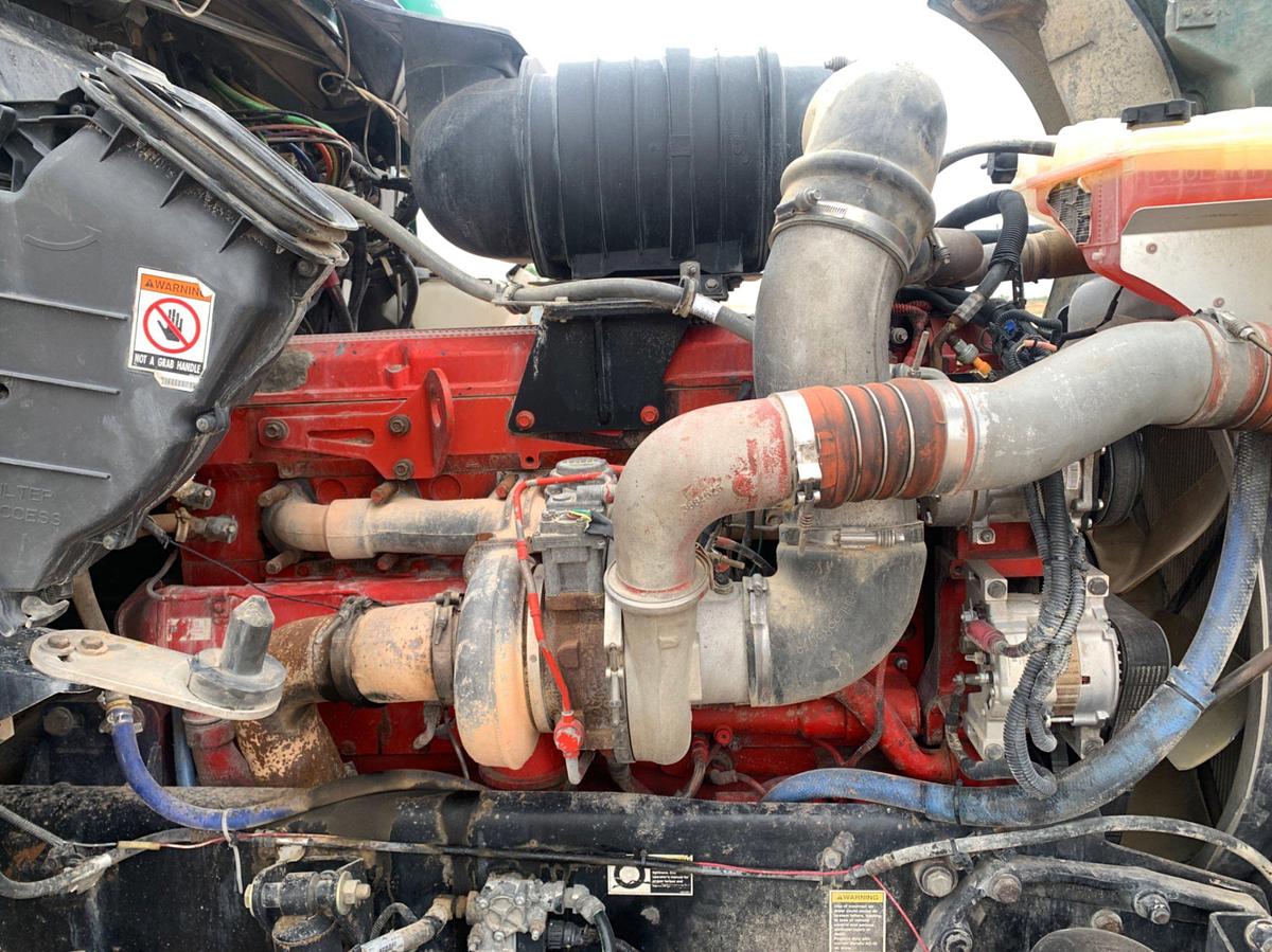 Used 2010 KENWORTH T660 Studio Sleeper Truck