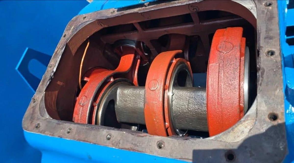 Used SMC T-165-5 5K WP TRIPLEX WELL SERVICE PUMP P/B CUMMINS 6-CYL TURBO DIESEL ENGINE SKIDDED