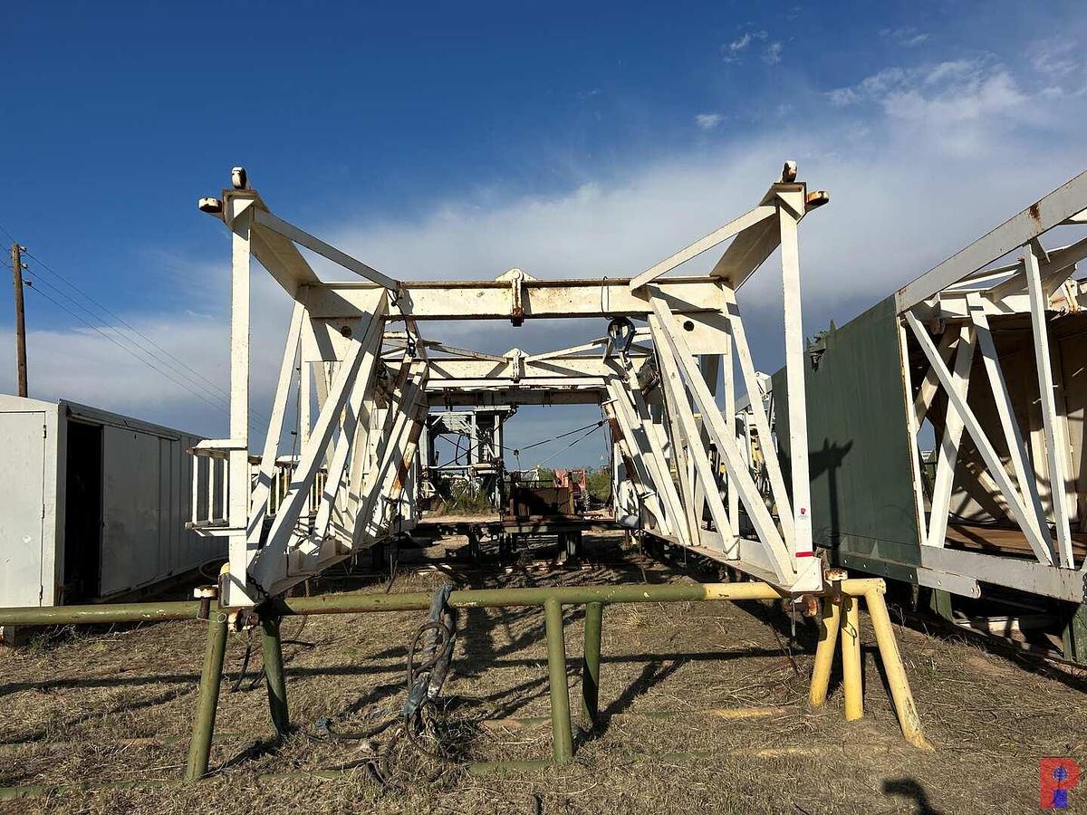 Used COVCO 136’-650,000 LBS DRILLING MAST