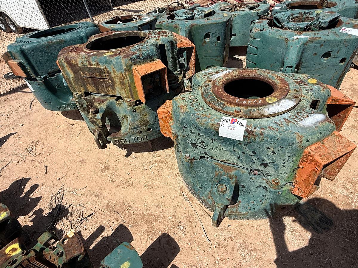 Used LOT W/ (3) VARCO 350-TON SLIP TYPE SPIDER CASING ELEVATORS