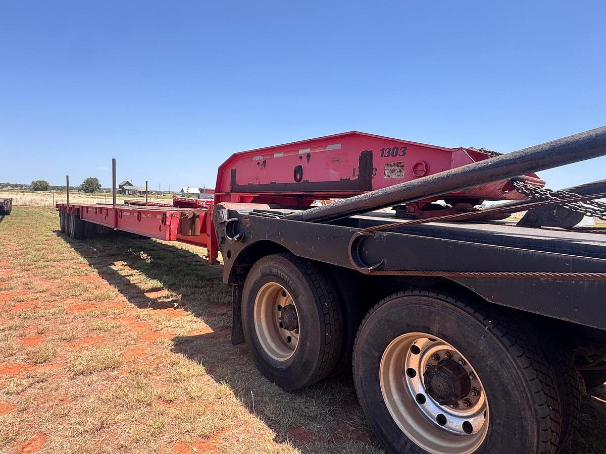 Used 2001 ATOKA 3 AXLE STIFF NECK OILFIELD LOWBOY TRAILER