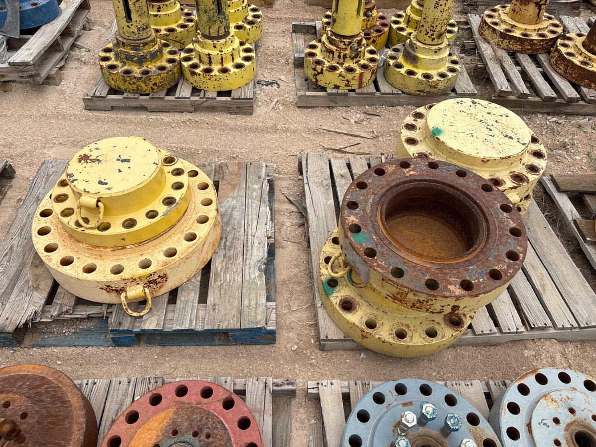 Used (9 pallets) of weco flanges, single stud adapters, landing flanges, & lift flanges
