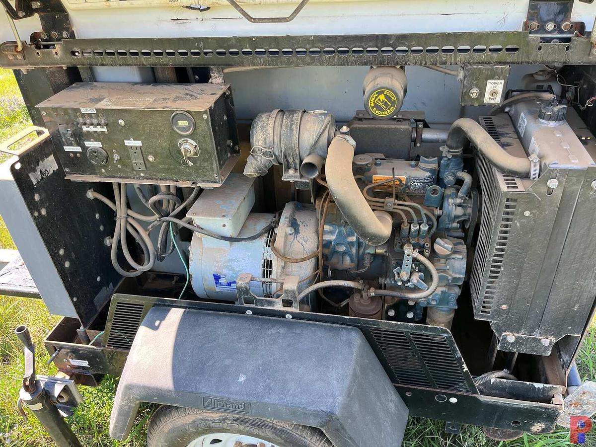 Used ALLMAND NIGHT-LITE PRO II 8KW LIGHT TOWER, TOWABLE