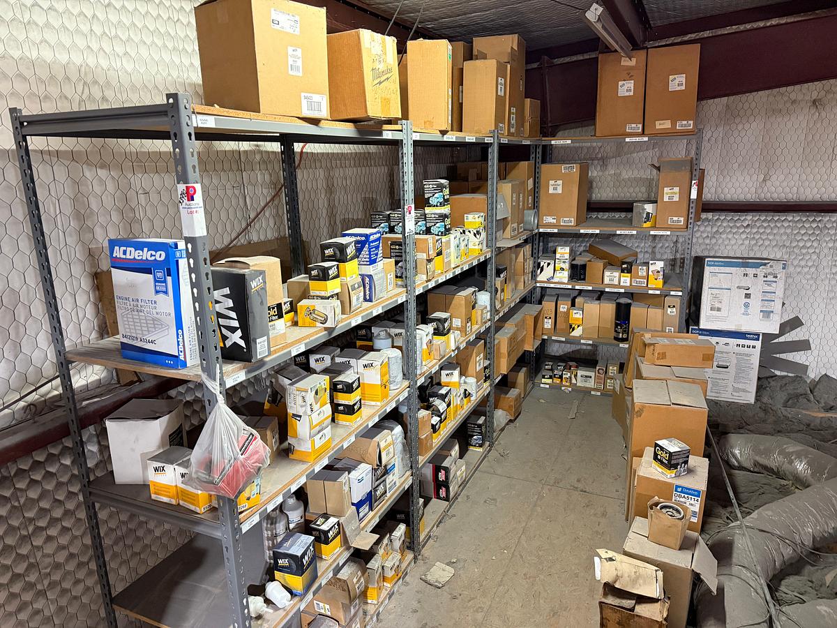 Used 20-SHELVE SECTION OF (180+) VARIOUS WIX , DONALDSON, & RELATED FILTERS