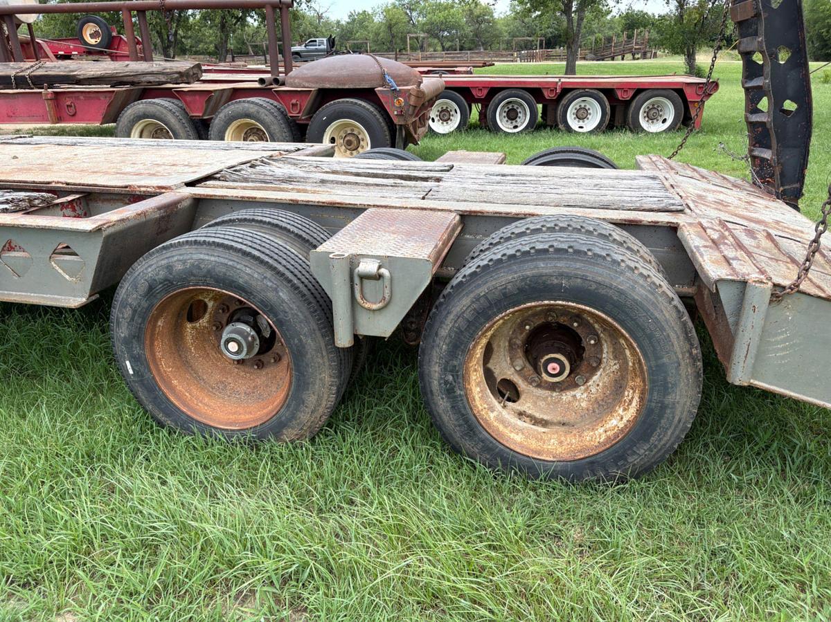 Used 1999 FONTAINE 40’ X 102” T/A LOWBOY EQUIPMENT TRAILER