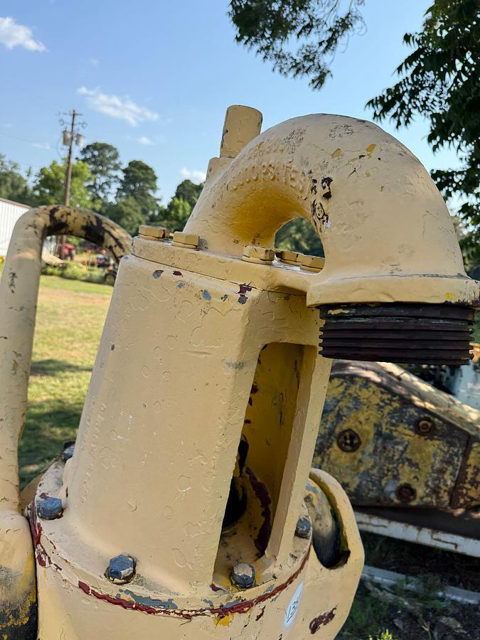 Used NATIONAL P200 200-TON 4-1/2” REG BOX ROTARY SWIVEL