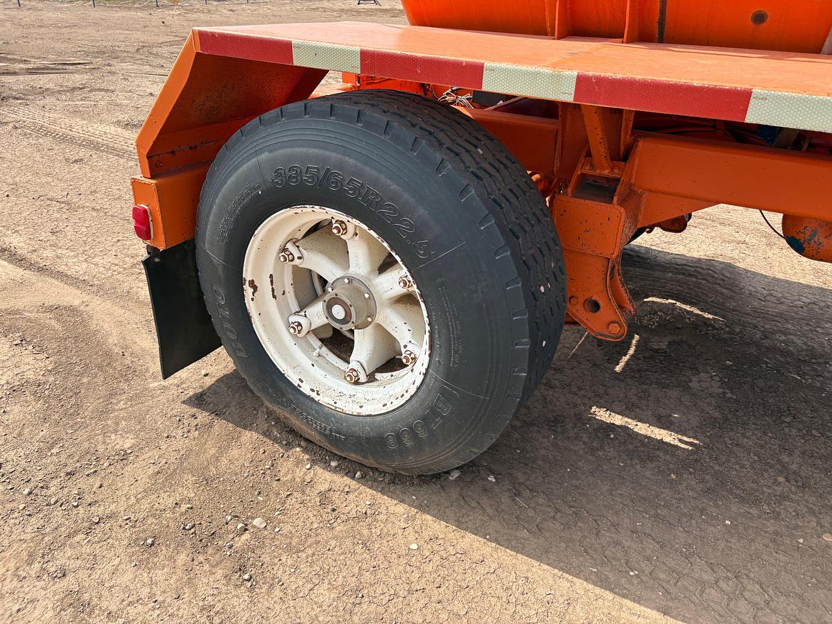 Used 14’L x 5’DIA 1,500gallon t/a bumper pull acid transport pup trailer