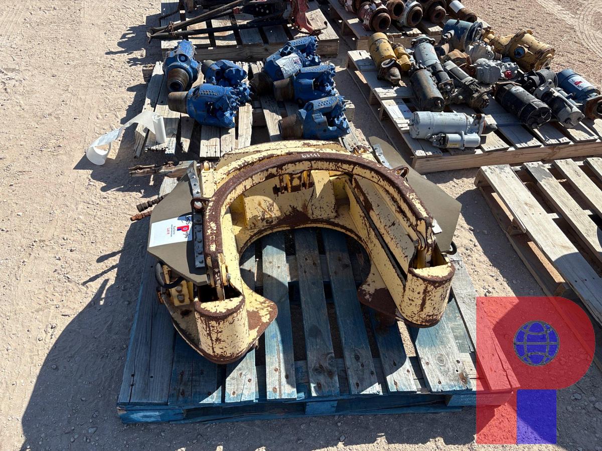 Used NOV MODEL 1100065 IRON ROUGHNECK JAWS