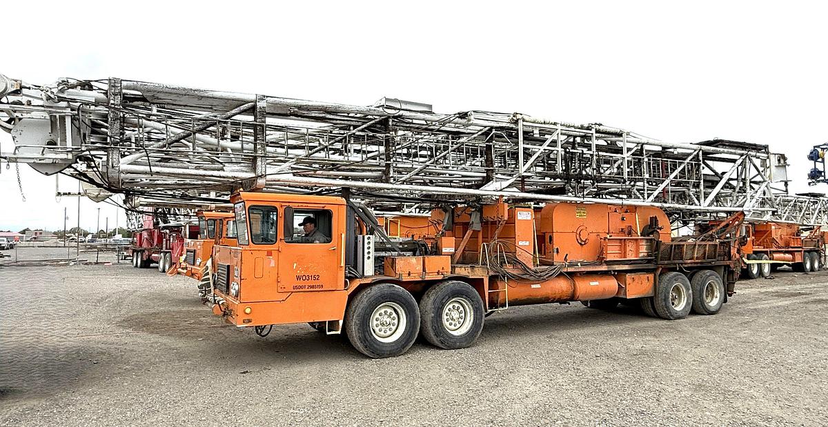 Used 1980 FRANKS MOBILRIG 300 1287/160 DTD-HT 96’-215K 4-AXLE WELL SERVICE WORKOVER RIG