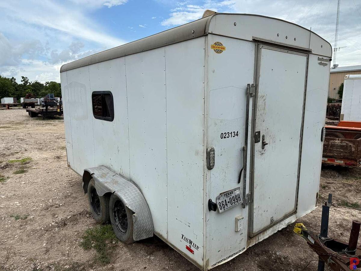 Used 2015 FOREST RIVER 14’ T/A CREW DOGHOUSE TRAILER